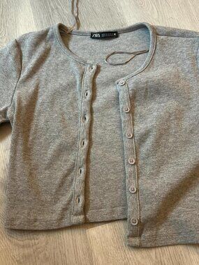Zara cardigan size S